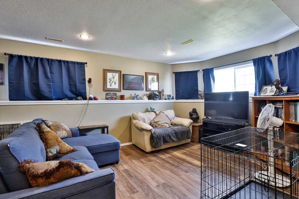 34 Chilcotin Way W Lethbridge AB T1K 7L7