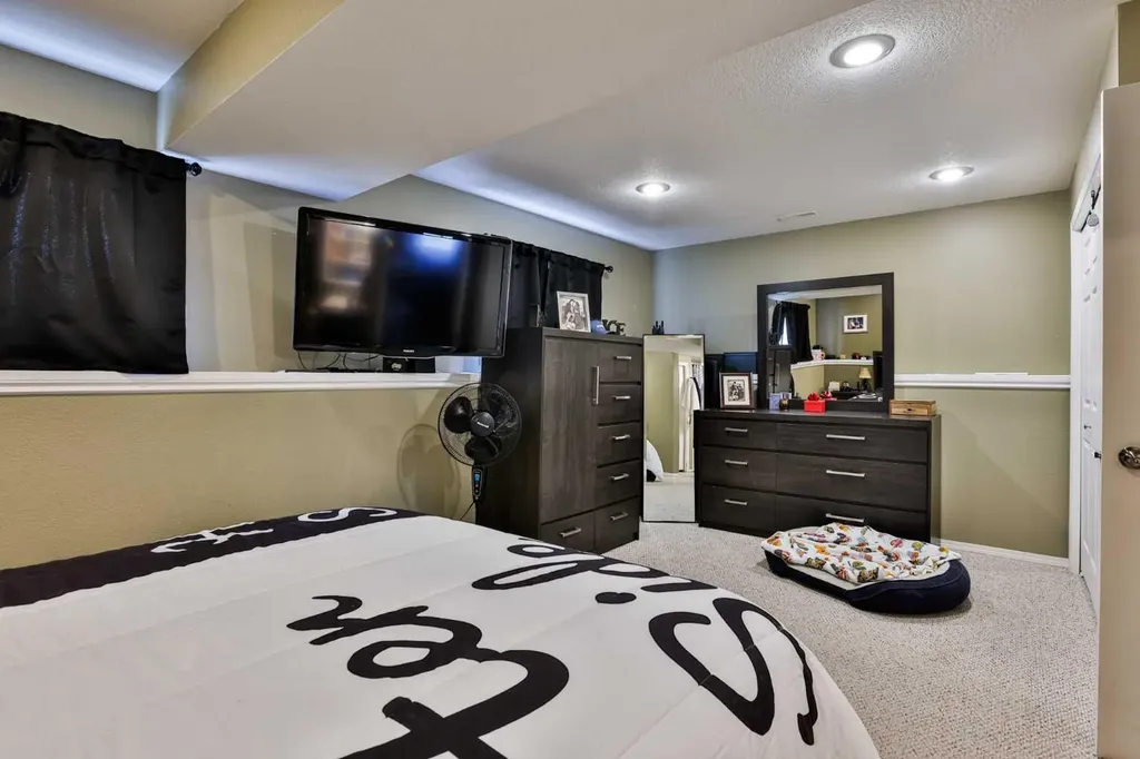 34 Chilcotin Way W Lethbridge AB T1K 7L7