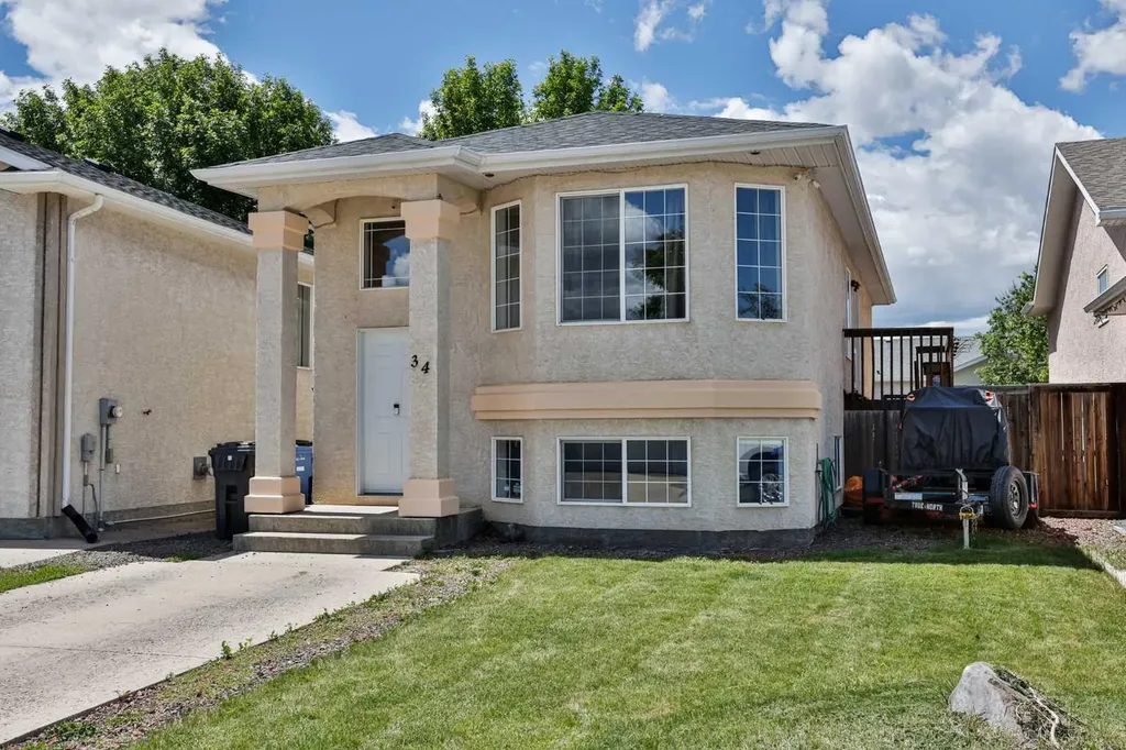 34 Chilcotin Way W Lethbridge AB T1K 7L7