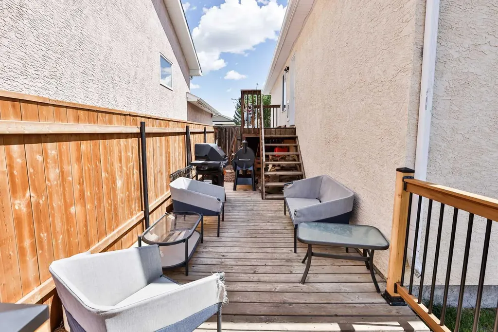 34 Chilcotin Way W Lethbridge AB T1K 7L7