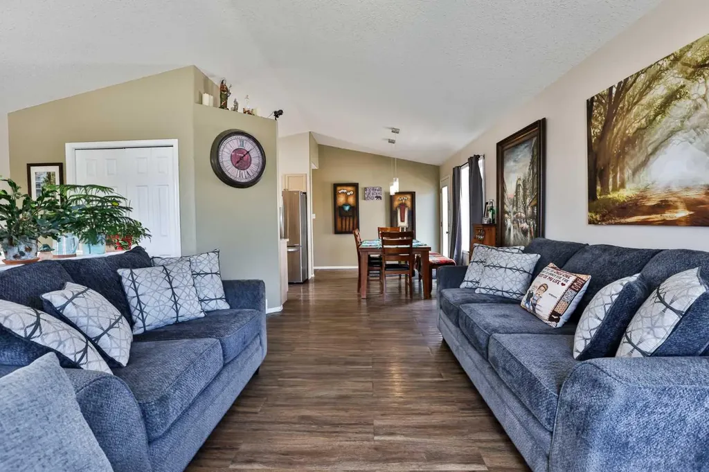 34 Chilcotin Way W Lethbridge AB T1K 7L7