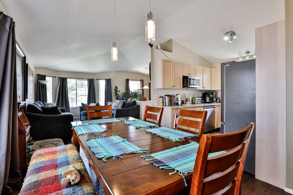 34 Chilcotin Way W Lethbridge AB T1K 7L7