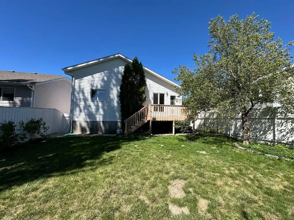 252 Red Crow Boulevard W Lethbridge AB T1K7B6