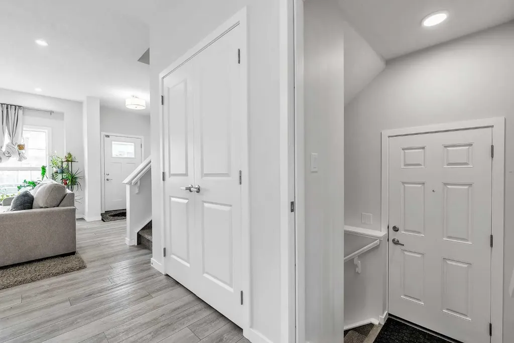 107 Palomino Street Cochrane AB T4C3B2