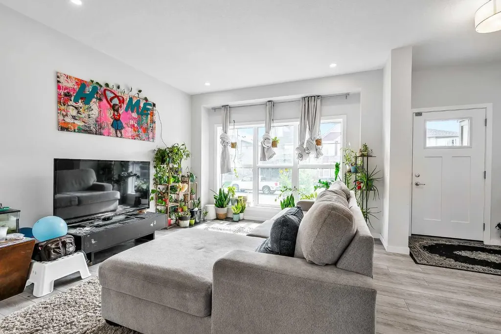 107 Palomino Street Cochrane AB T4C3B2