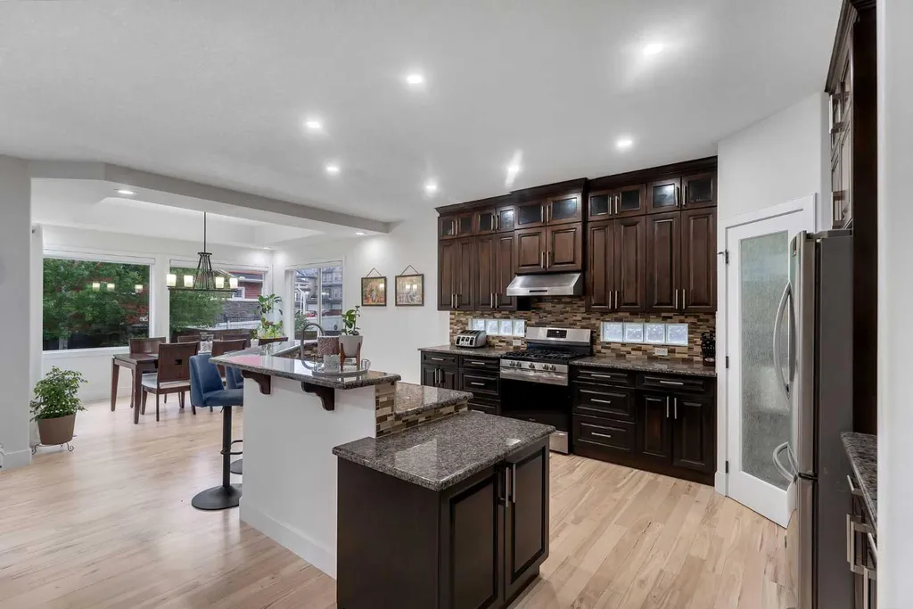 109 Evanscove Heights NW Calgary AB T3P0A4