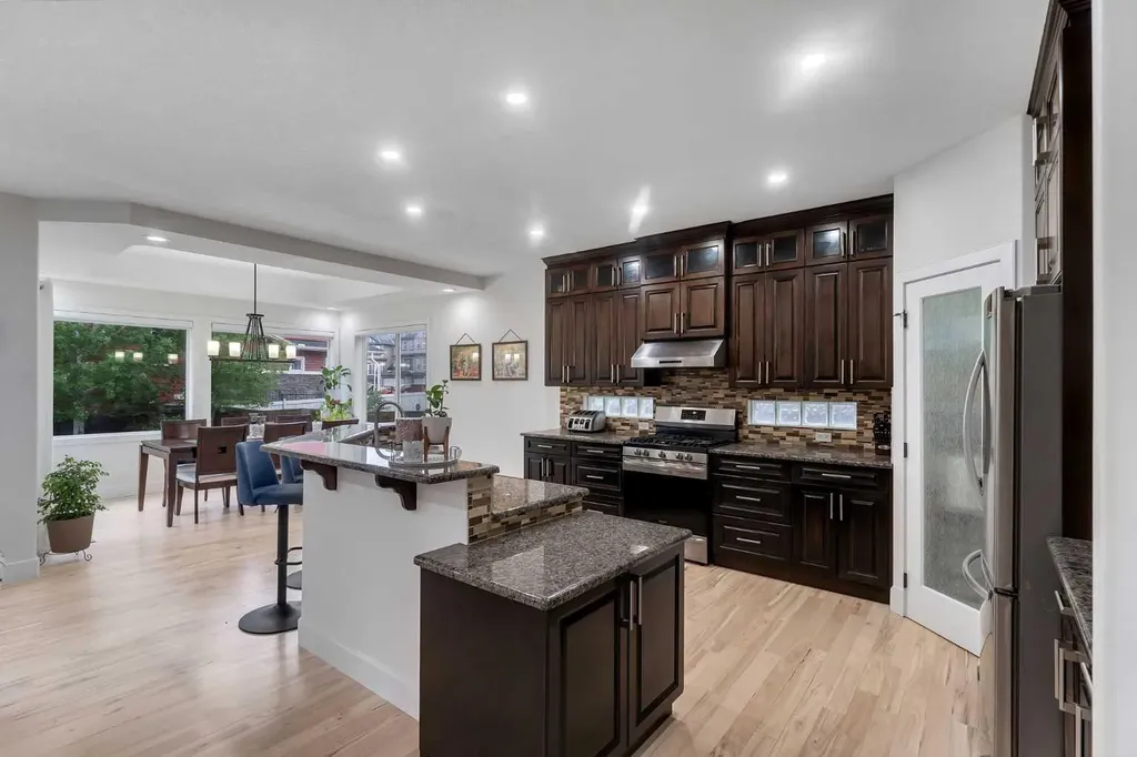 109 Evanscove Heights NW Calgary AB T3P0A4