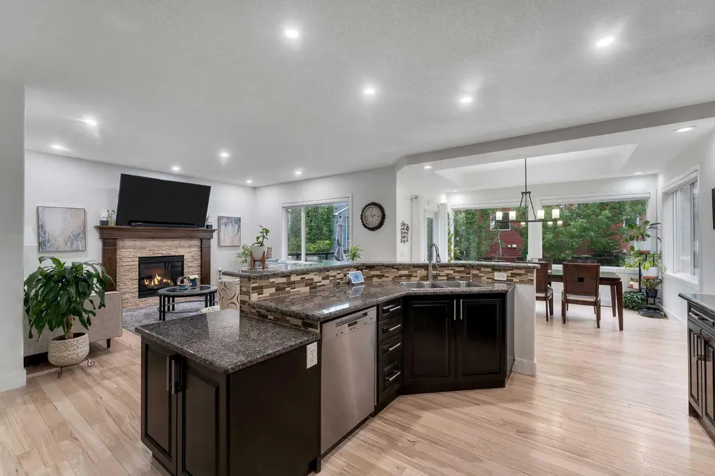109 Evanscove Heights NW Calgary AB T3P0A4