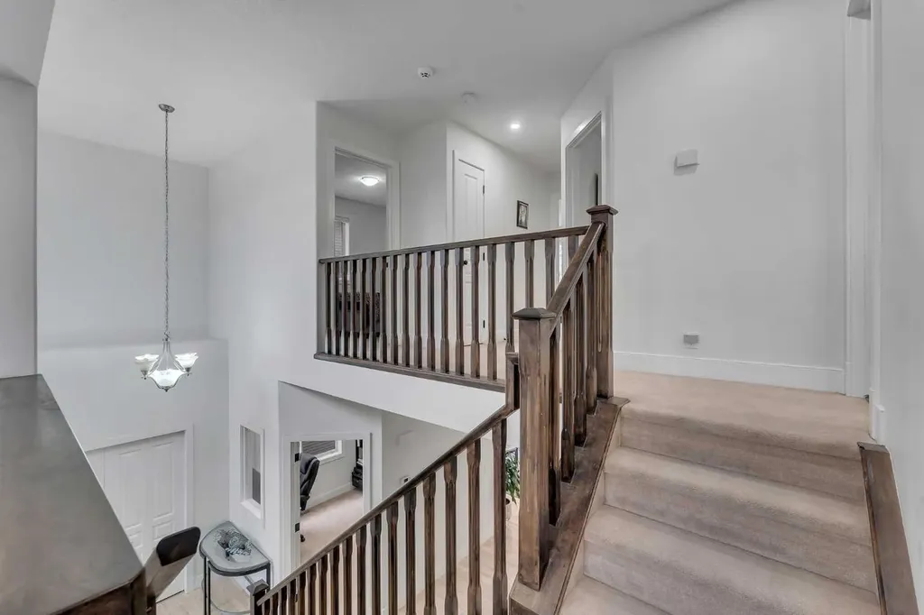109 Evanscove Heights NW Calgary AB T3P0A4