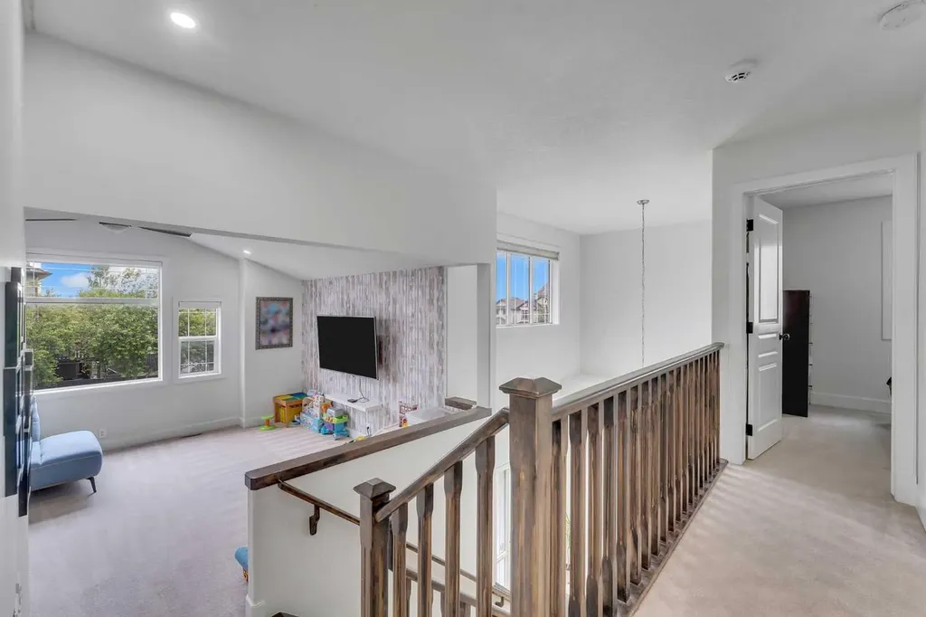 109 Evanscove Heights NW Calgary AB T3P0A4