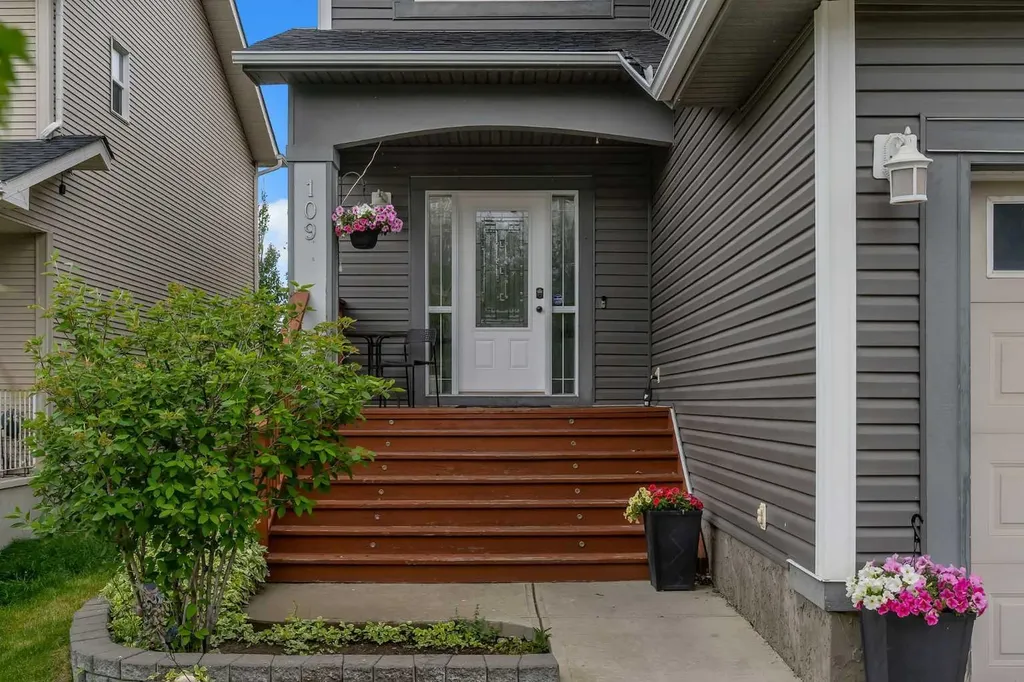 109 Evanscove Heights NW Calgary AB T3P0A4