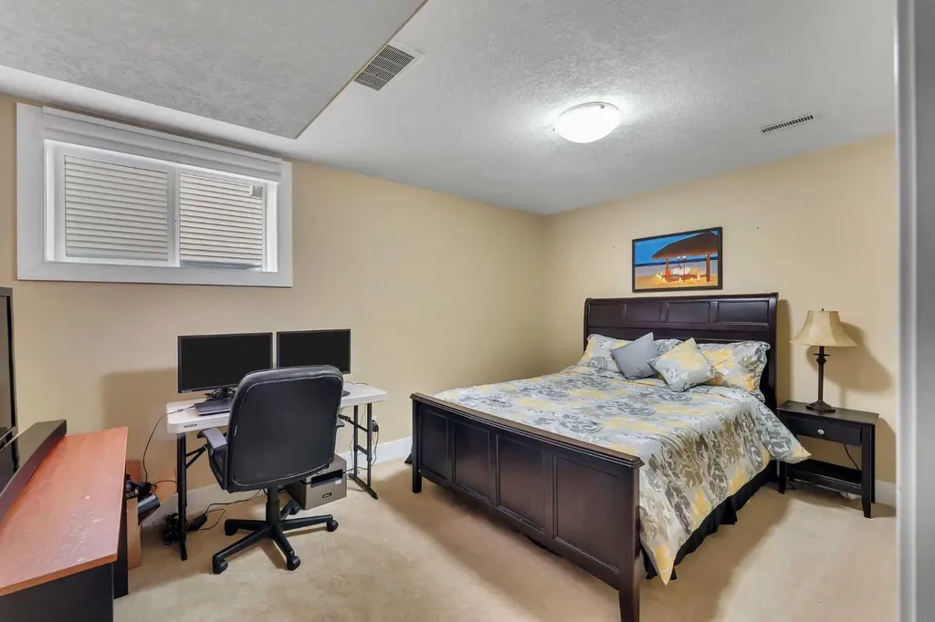 109 Evanscove Heights NW Calgary AB T3P0A4