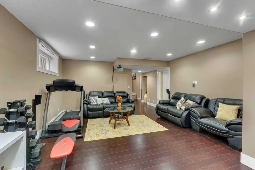 109 Evanscove Heights NW Calgary AB T3P0A4