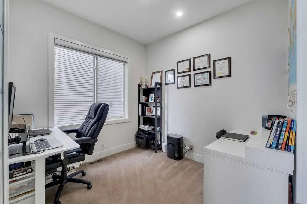 109 Evanscove Heights NW Calgary AB T3P0A4