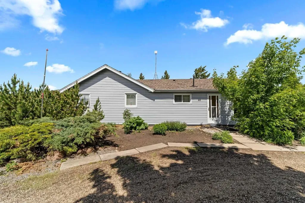 20 Township Road 484 Round Hill AB T0B 3Z0