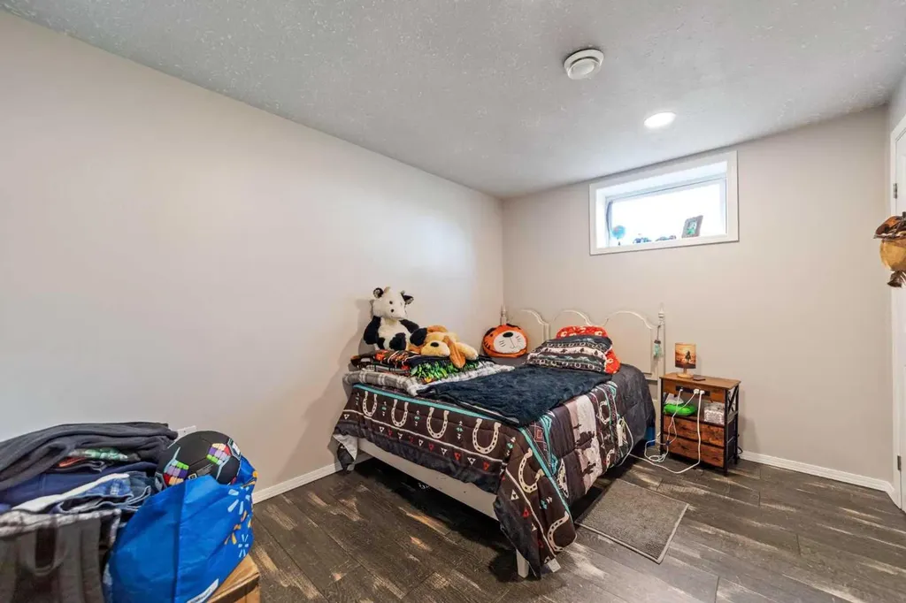 20 Township Road 484 Round Hill AB T0B 3Z0
