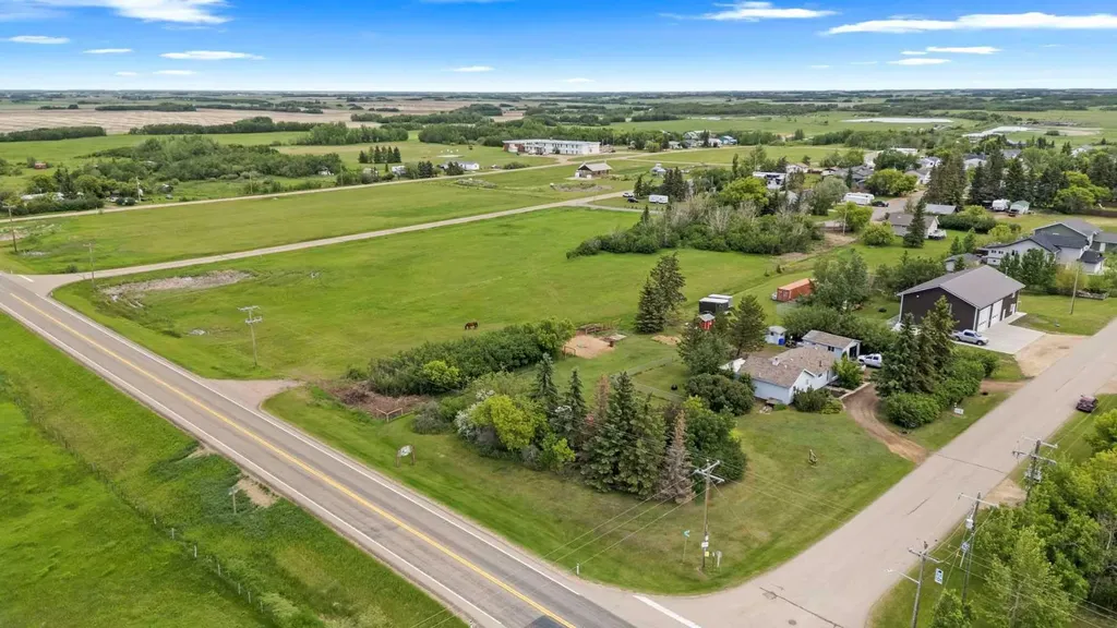 20 Township Road 484 Round Hill AB T0B 3Z0