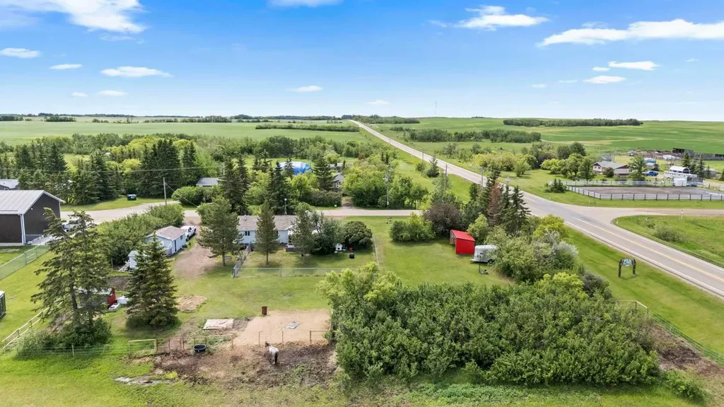 20 Township Road 484 Round Hill AB T0B 3Z0