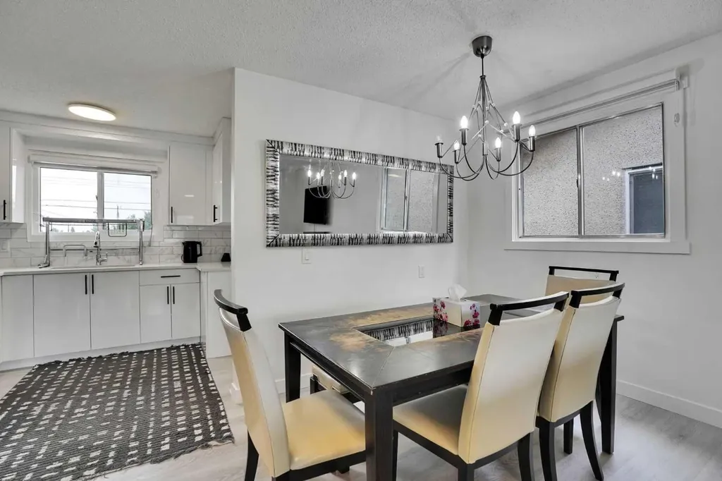 3935 14 Avenue NE Calgary AB T2A 4A5