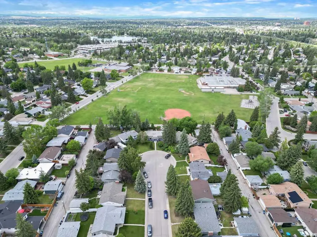 1112 Lake Sylvan Place SE Calgary AB T2J 2P6