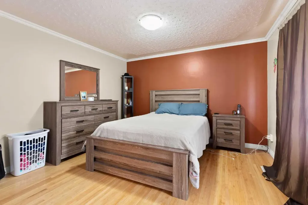 409 8 Street NE Medicine Hat AB T1A 5R8
