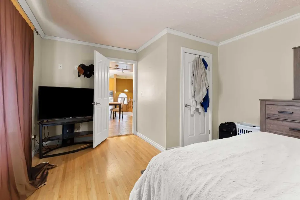 409 8 Street NE Medicine Hat AB T1A 5R8