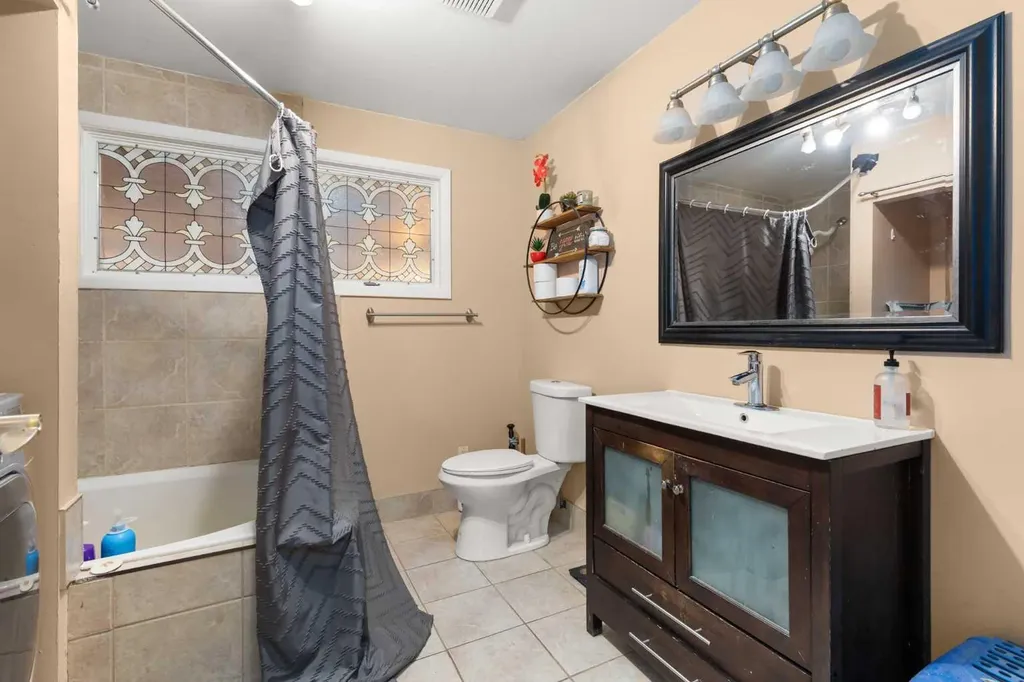 409 8 Street NE Medicine Hat AB T1A 5R8