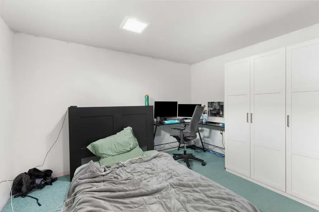409 8 Street NE Medicine Hat AB T1A 5R8
