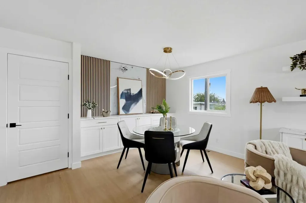 708 Sacramento Place SW Calgary AB T2W 0R5