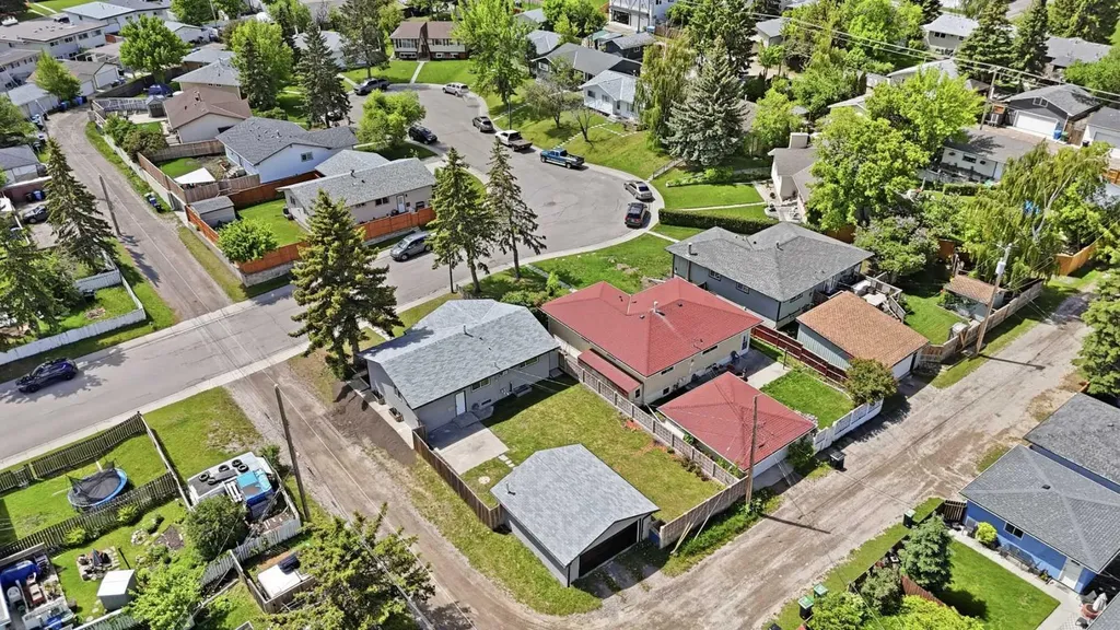 708 Sacramento Place SW Calgary AB T2W 0R5