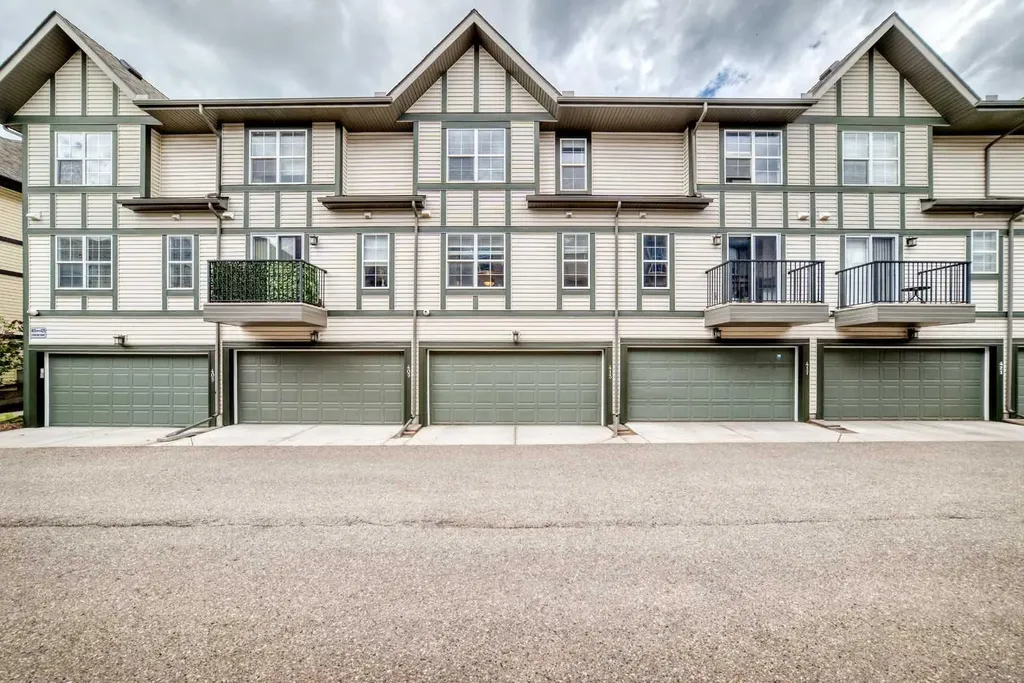 413 Cranford Court Calgary AB T3M0W1