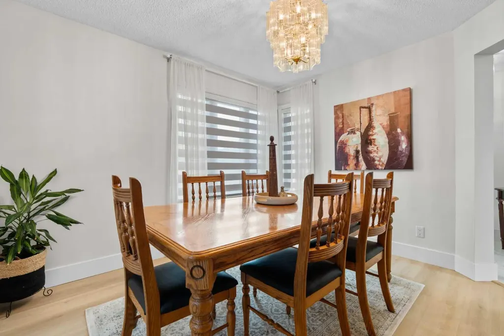 957 Applewood Drive SE Calgary AB T2A 7M7