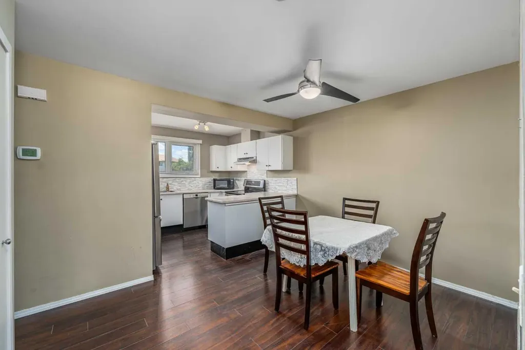 12 Woodhill Road SW Calgary AB T2W 3P2