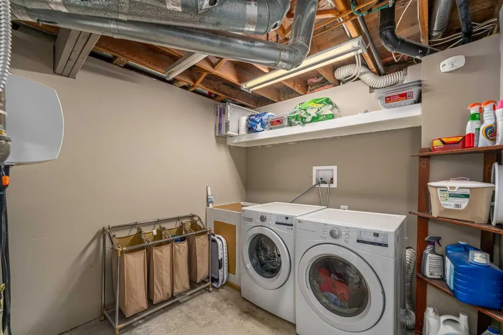 12 Woodhill Road SW Calgary AB T2W 3P2