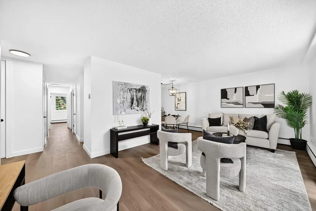 315 Heritage Drive SE Calgary AB T2H1N2