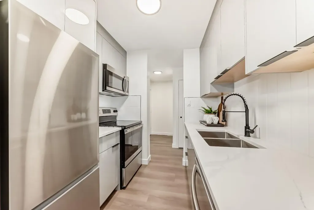 315 Heritage Drive SE Calgary AB T2H1N2