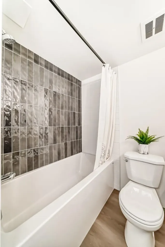 315 Heritage Drive SE Calgary AB T2H1N2