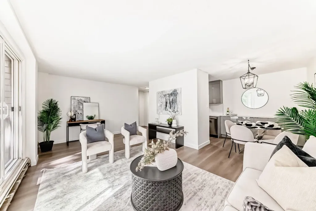 315 Heritage Drive SE Calgary AB T2H1N2