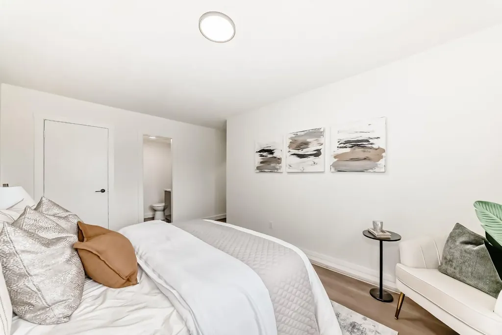 315 Heritage Drive SE Calgary AB T2H1N2