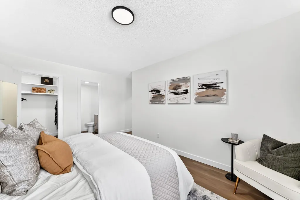 315 Heritage Drive SE Calgary AB T2H1N2