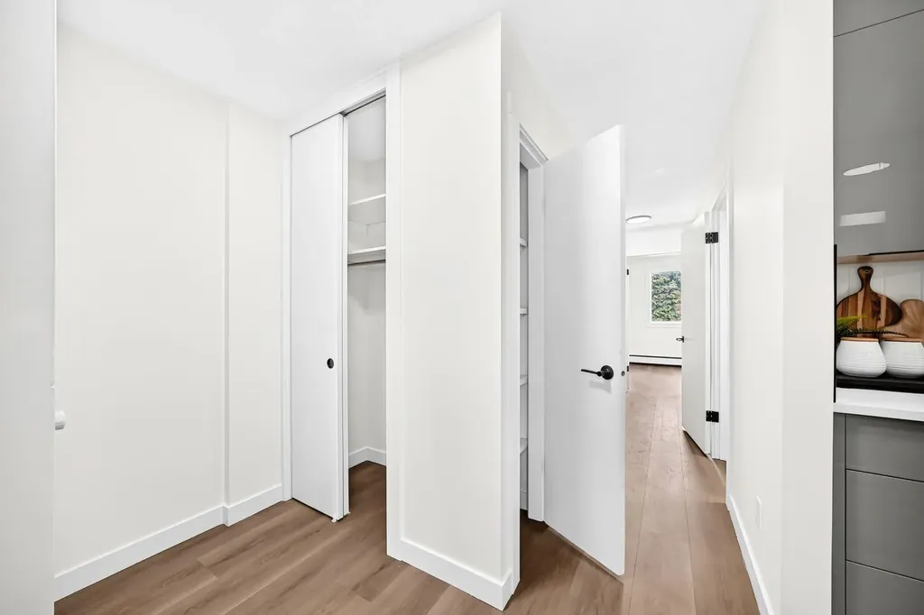 315 Heritage Drive SE Calgary AB T2H1N2