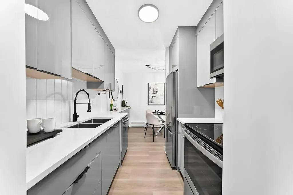 315 Heritage Drive SE Calgary AB T2H1N2