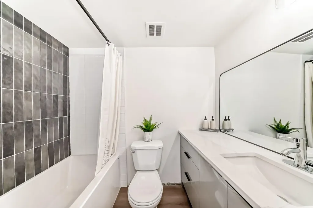 315 Heritage Drive SE Calgary AB T2H1N2