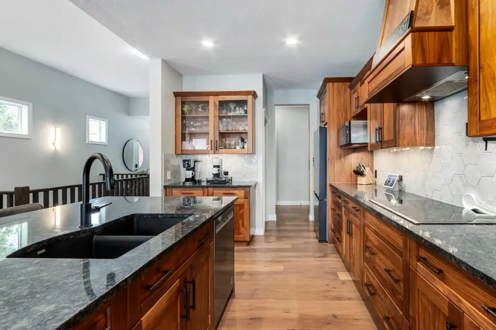 237 Aspenmere Circle Chestermere AB T1X 0T6