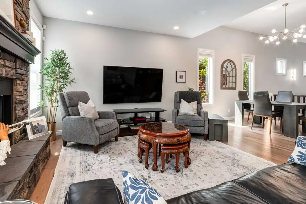 237 Aspenmere Circle Chestermere AB T1X 0T6
