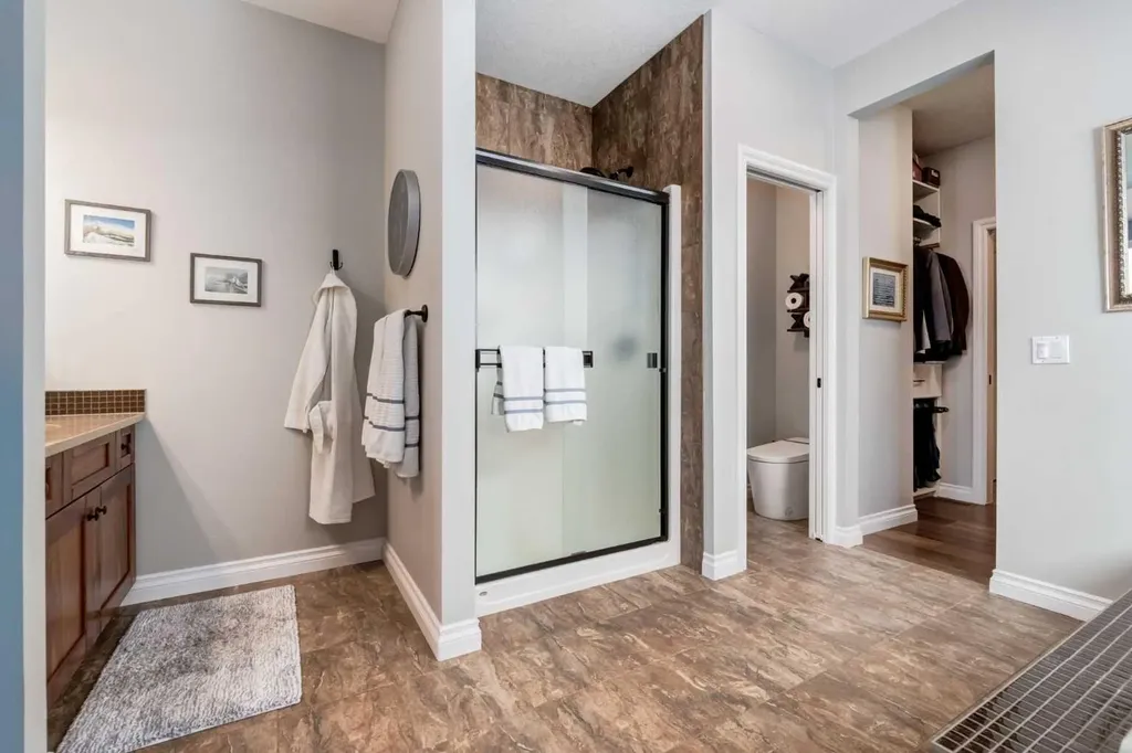 237 Aspenmere Circle Chestermere AB T1X 0T6