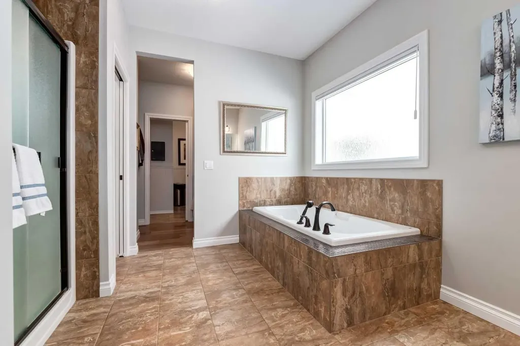 237 Aspenmere Circle Chestermere AB T1X 0T6