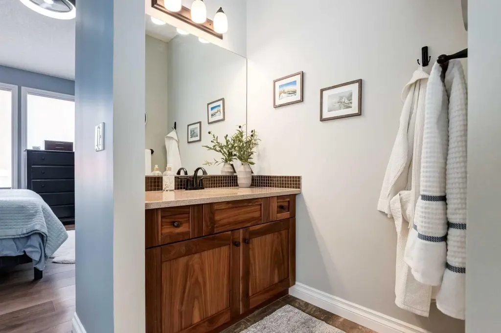 237 Aspenmere Circle Chestermere AB T1X 0T6