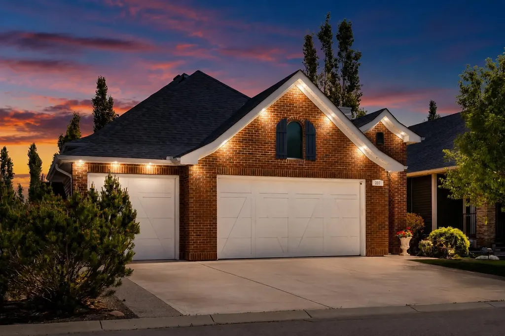 237 Aspenmere Circle Chestermere AB T1X 0T6