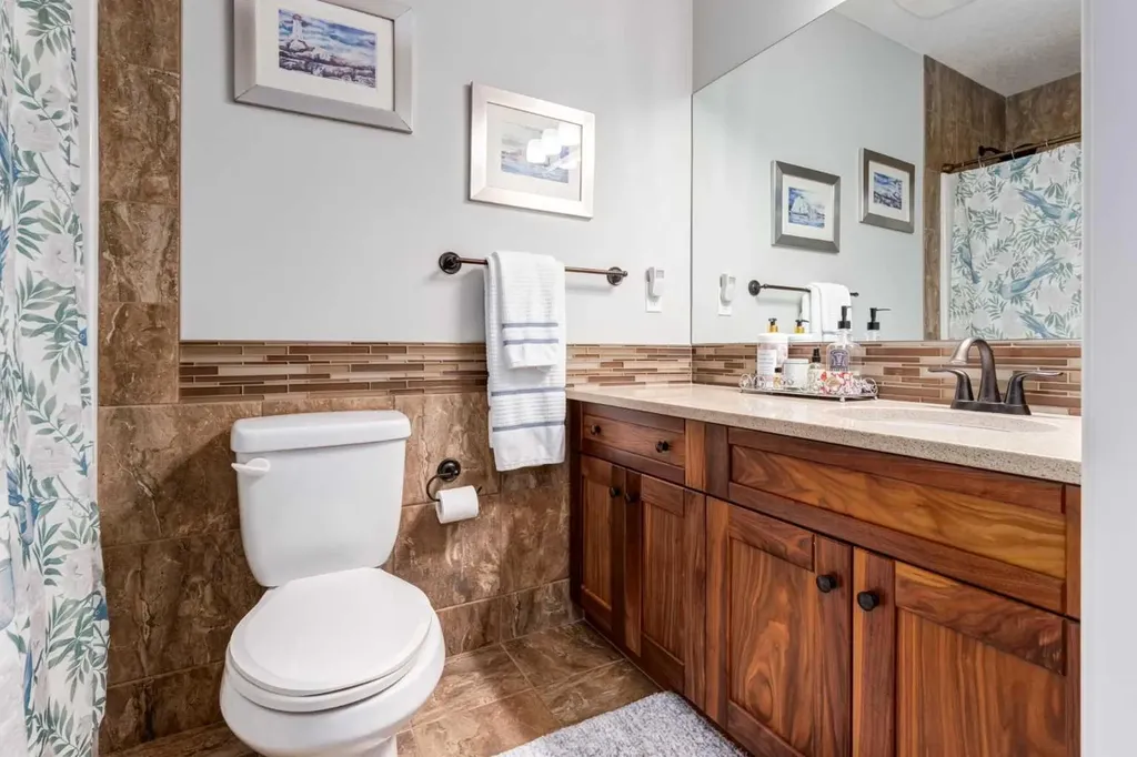237 Aspenmere Circle Chestermere AB T1X 0T6